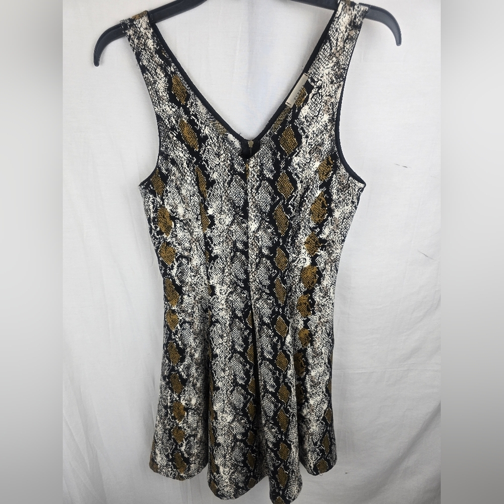 Everly Snake Print V-Neck Sleeveless Dress Sz S